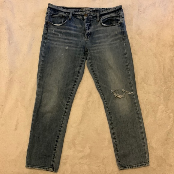 American Eagle Boy Jean Mid-Rise Medium Wash Size 10 Short - Picture 2 of 9